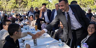 Çiçek, 4. Geleneksel Piknik Buluşması'nda çocuklar ve ailelerle bir araya geldi