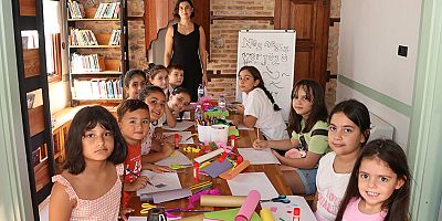Çocuk Kütüphanesi'nde renkli etkinlikler devam ediyor