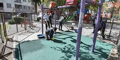 Çocuklar için parklara esnek zemin