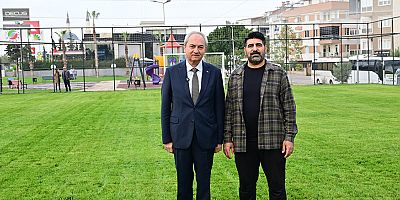 Çocuklar istedi, Başkan Kocagöz çim saha yaptı