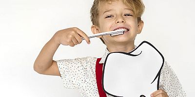 Çocuklarda Elektrikli Diş Fırçası Kullanımı: Nelere Dikkat Etmeli?