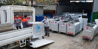 Çöp konteynerleri ve kovaları yenileniyor