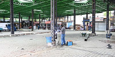 Cuma Kapalı Pazaryerinde güçlendirme çalışmaları sürüyor