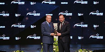 Cumhurbaşkanına Türkiye'nin Gücü Özel Ödülü