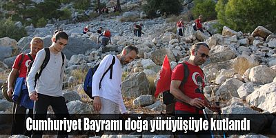 Cumhuriyet Bayramı doğa yürüyüşüyle kutlandı