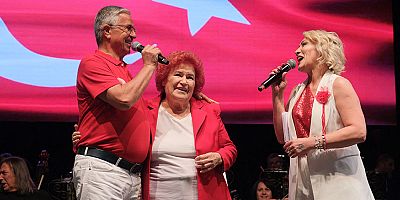 Cumhuriyet Bayramı Kemer'de coşkuyla kutlandı 