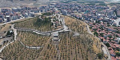 Çünür Tepesi’nde duvar yapım çalışmaları devam ediyor