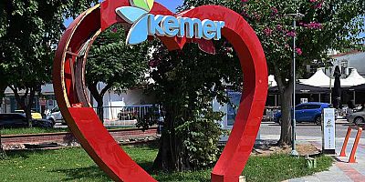 Dekoratif kalp figüründe tamir çalışması yapılacak