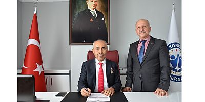 ‘Demir Adam’ Bıdı, Korkuteliler Derneği’ni ziyaret ederek üye oldu