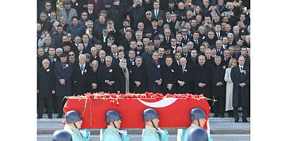 Deniz Baykal son yolculuğuna uğurlandı