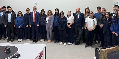 Deprem bölgesindeki gençlere fırsat eşitliği için teknoloji desteği