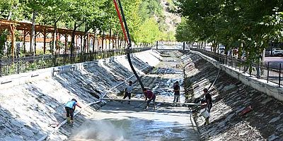 Dere tabanı baskı betonla kaplanıyor