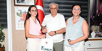 Derece yapan öğrenciden Başkan Topaloğlu’na teşekkür ziyaret