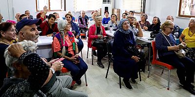 Dijital çağın kapıları yaş almış bireylere açılıyor