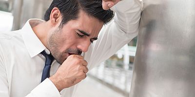 Dikkat! E-sigara masum sanılıyor ama!