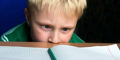 Dikkat eksikliğini artıran 6 hatalı ebeveyn yaklaşımı!