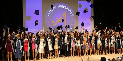 Diş Hekimliği Fakültesi’nde 10. yıl gururu