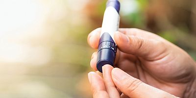 Diyabet hastalarında diş eti problemi 3 kat fazla görülüyor