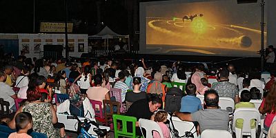 Dokuma Park’ta çocuklar sinema gününde buluştu
