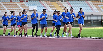 Dört oyuncuya milli davet