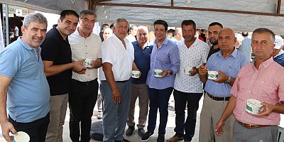 Döşemealtı Belediyesi’nden 6 bin kişilik aşure ikramı