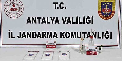 Döşemealtı İlçesinde Uyuşturucu Operasyonu