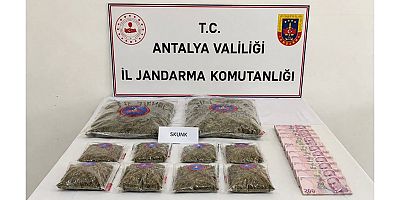 Döşemealtı ilçesinde uyuşturucu operasyonu
