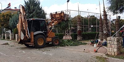 Döşemealtı’nda parklara kış bakımı