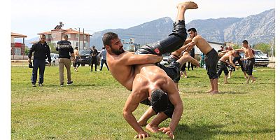 Döşemealtı’nın Pehlivanları Kırkpınar’a hazırlanıyor