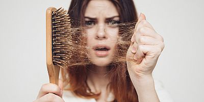Dünya genelinde 56 milyon kişi saç dökülmesiyle mücadele ediyor