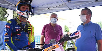 Dünyaca ünlü Endurocu Wade Young, Kemer'i 