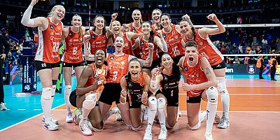 Eczacıbaşı Dynavit Şampiyonlar Ligi’nde Finalde!