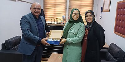 Eğitim Bir Sen’den üyelere jest