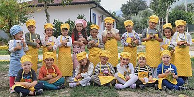 Ekipler topladı, minik eller işledi