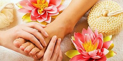 El ve ayak masajı ruh sağlığını tazeliyor