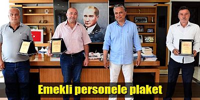 Emekli personele plaket