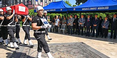 Emekli vali yardımcısı Cevdet Ekmekçi ebediyete uğurlandı