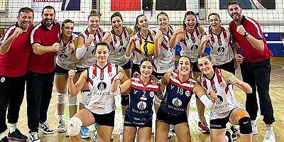 Emir Tur Antalyaspor Deplasmanda Set Vermedi