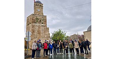 Endüstri 77 girişli öğrenciler 49 yıl sonra Antalya’da buluştu