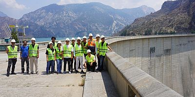Enerjinin Yıldızları ‘baraj’ dersini Oymapınar Hidroelektrik Santrali’nde aldı