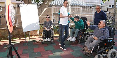 Engelli bireylere özel ödüllü Dart Turnuvası