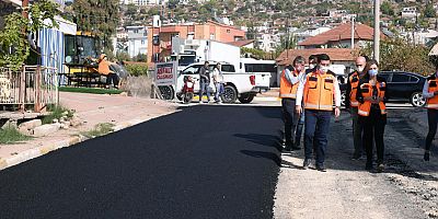 Erenköy’de asfalt tamam sırada doğal gaz var