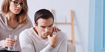 Evlilik ve ilişki koçu açıkladı: Paylaşılmayan duygular yaşlandırıyor