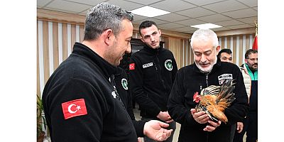 Farklı ırklardan 1500’ün üzerindeki süs tavuğu ve kanatlı hayvan Isparta’da