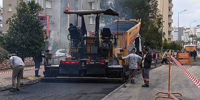 Fener Caddesi’nde sıcak asfalt çalışması