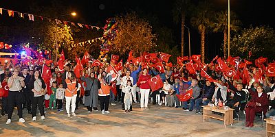 Finike'de Cumhuriyet Bayramı coşkusu