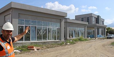 Gazipaşa Kültür Merkezi inşaatı hızla yükseliyor