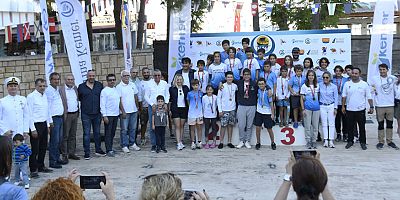 Geleceğin denizcileri ödüllerini aldı