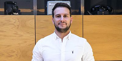 Genç neslin radarında antika parçalar var!