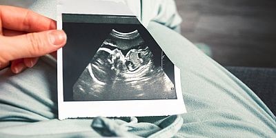 Genetik hastalıklar anne karnında bir kan testiyle belirlenebiliyor